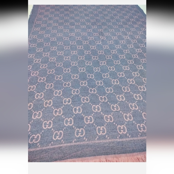 Gucci wool scarf - Picture 8 of 14